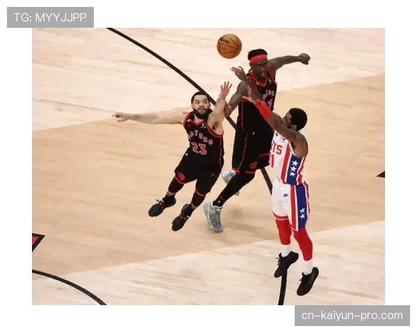 班·西蒙斯本赛季挡拆组织制造错位 提升终结效率